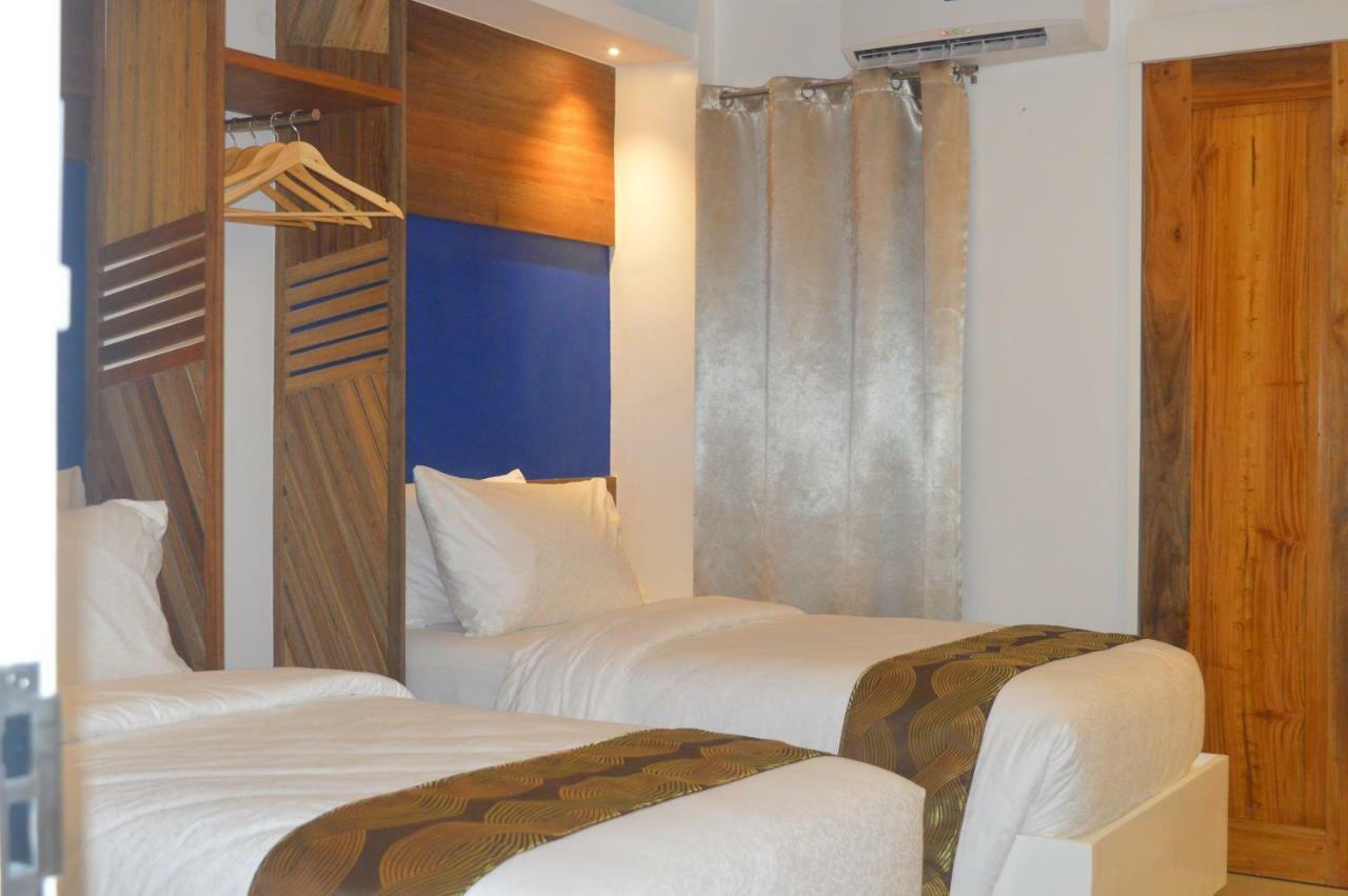Oyo 609 G Executive Hotel And Spa Boracay Manoc-Manoc ภายนอก รูปภาพ
